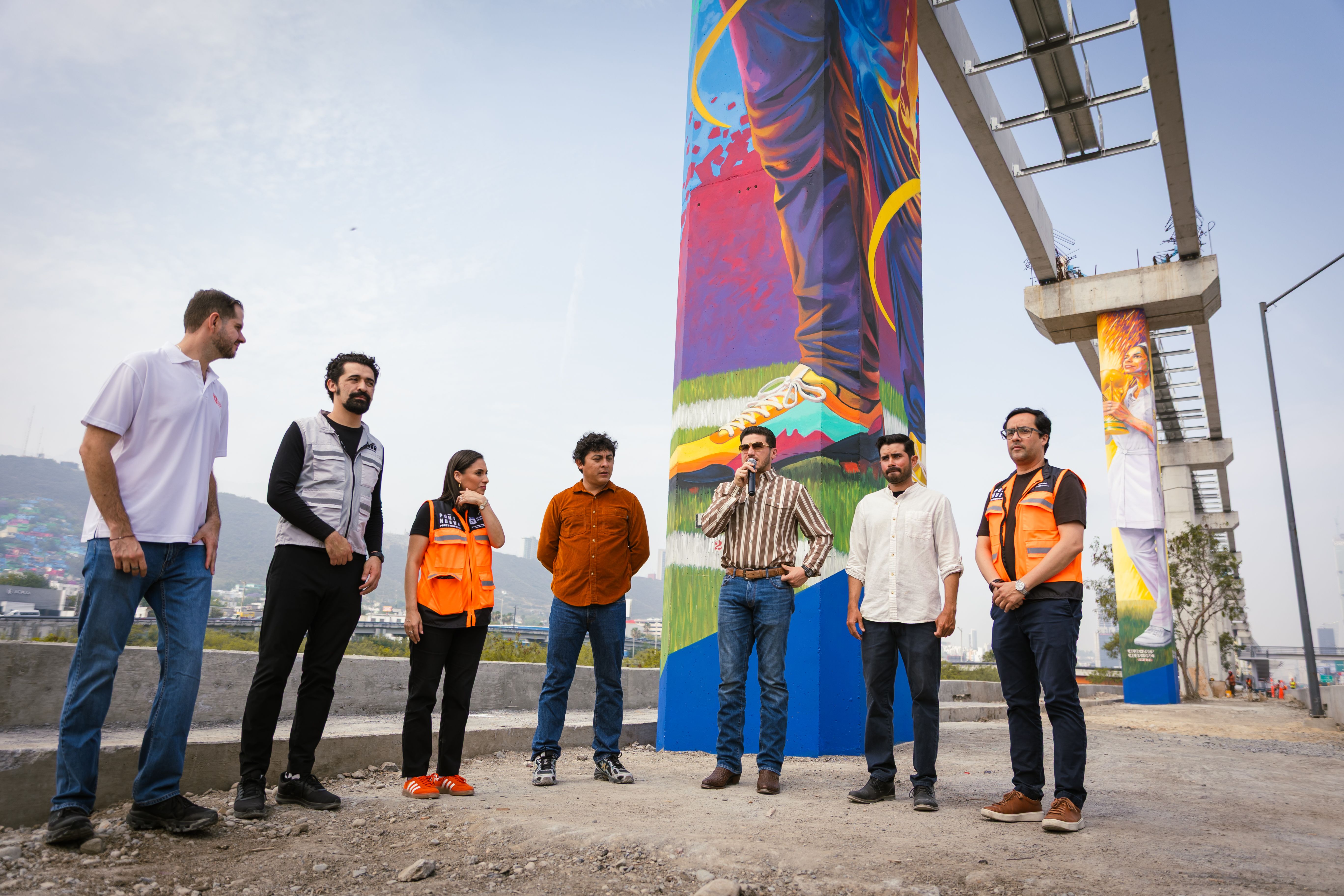 01 ENTREGA SAMUEL GARCÍA MURALES DEL CORREDOR FIFA DEL PROYECTO TRAZOS MUNDIALISTAS.JPG