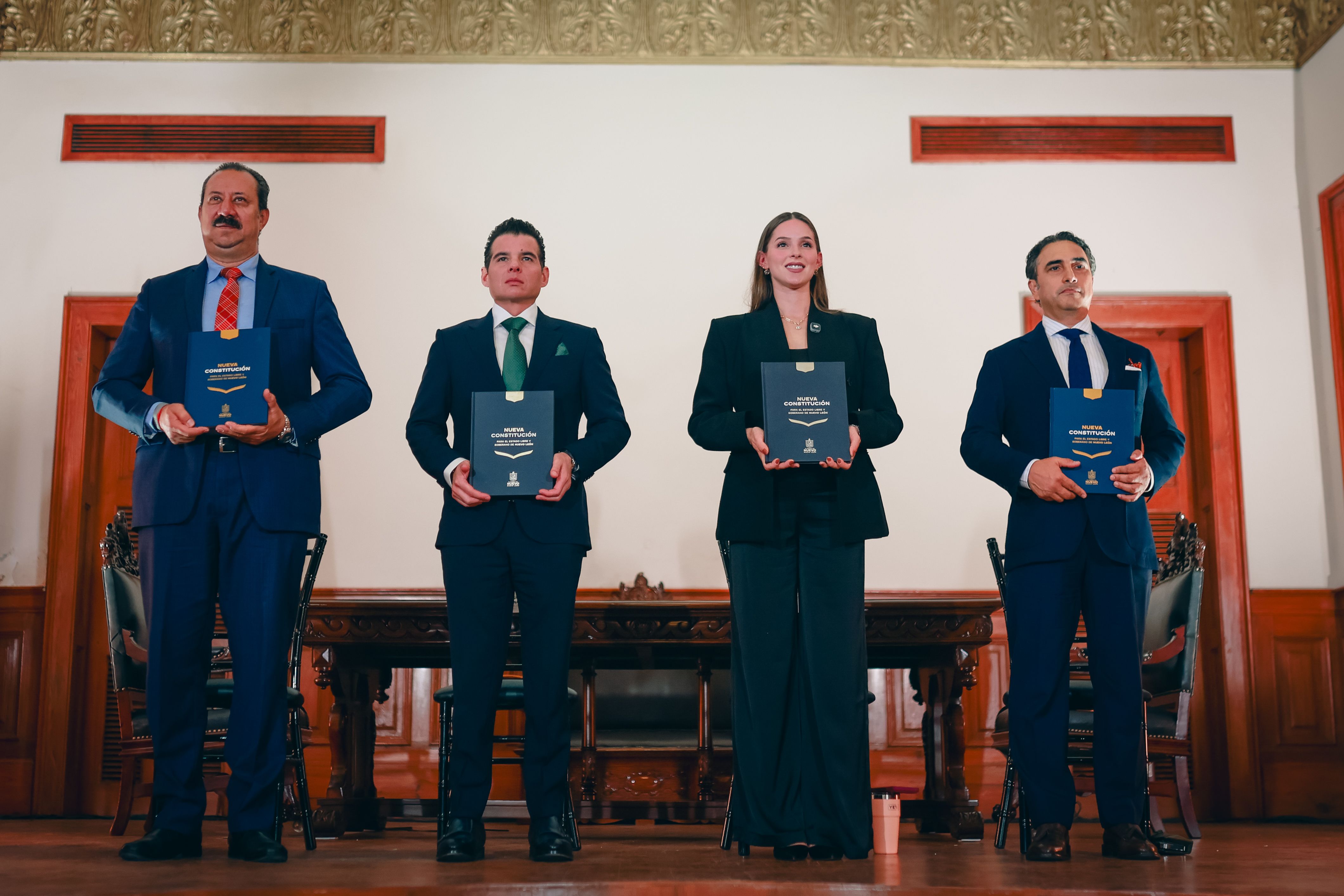 01 LA CONSTITUCIÓN ES EL PACTO QUE DEFIENDE DERECHOS Y LIMITA EL PODER.-MIGUEL FLORES AL CONMEMORAR CUARTO ANIVERSARIO DE LA NUEVA CARTA MAGNA DE NUEVO LEÓN.JPG