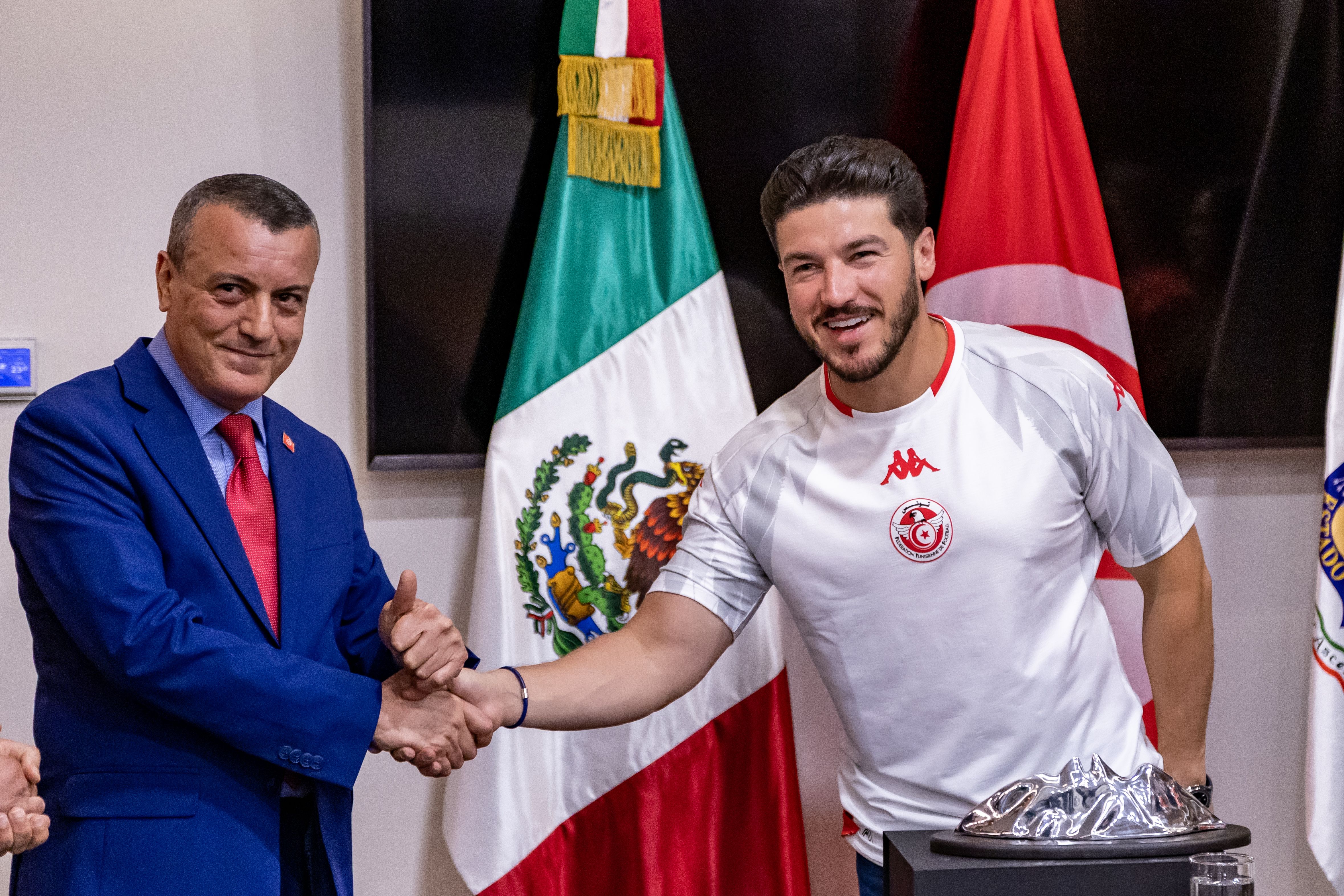 04 SE REÚNE GOBERNADOR CON DIPLOMÁTICOS DE TÚNEZ.JPG