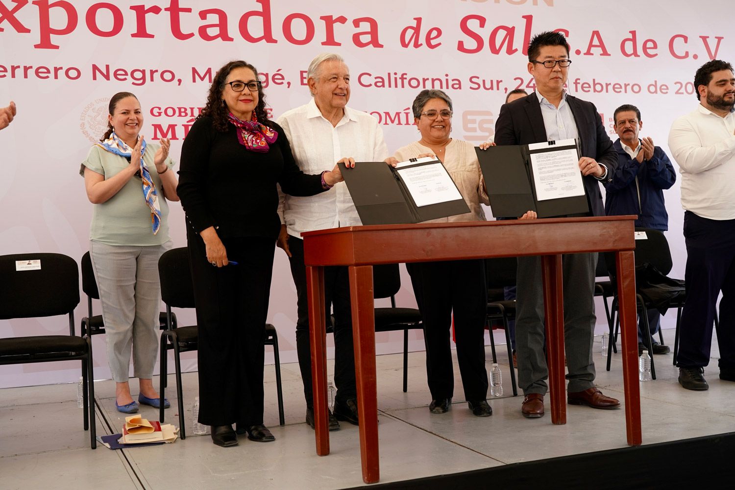 2024-02-25-Presidente-AMLO-Exportadora-de-sal-Baja-California-Sur-Foto-14.jpeg