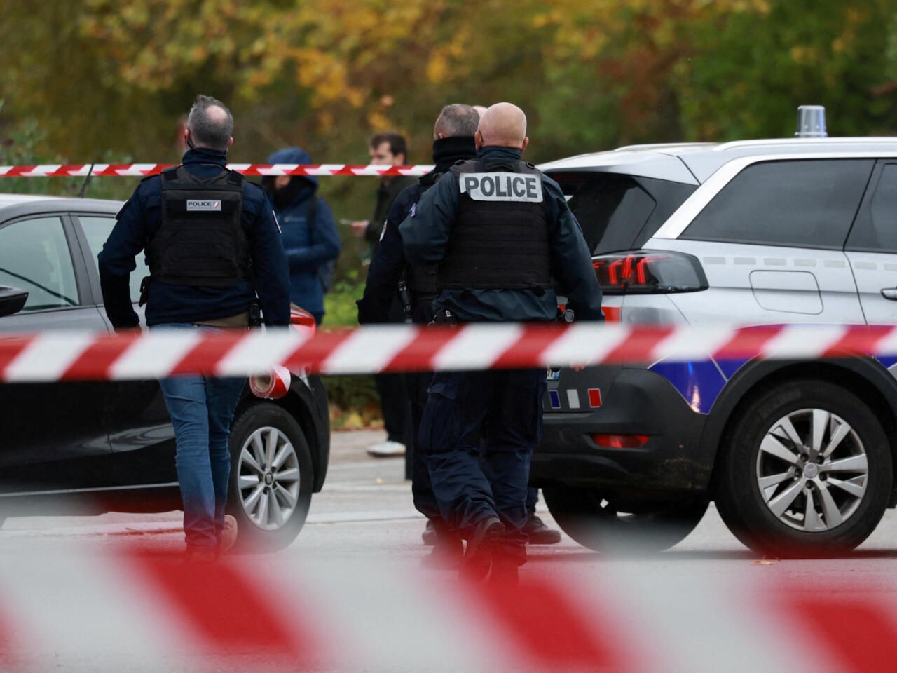 2026-10-23T143036Z-1317485531-RC209OABZ96A-RTRMADP-3-FRANCE-SECURITY-SHOOTING.jpg