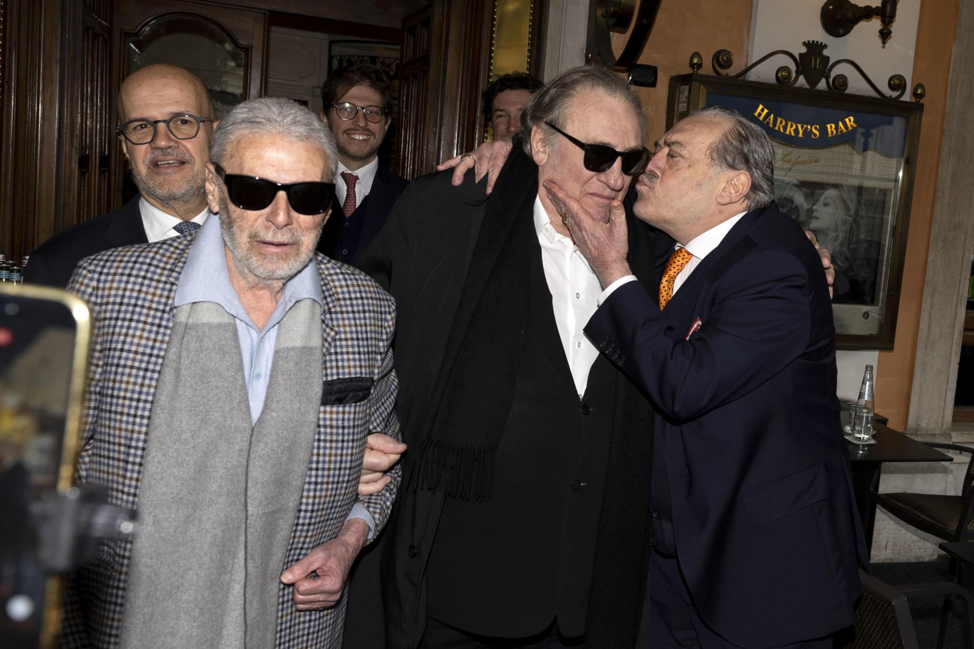 2334a7916e83e52e52e3fb88512f176478e40785w (1).jpg