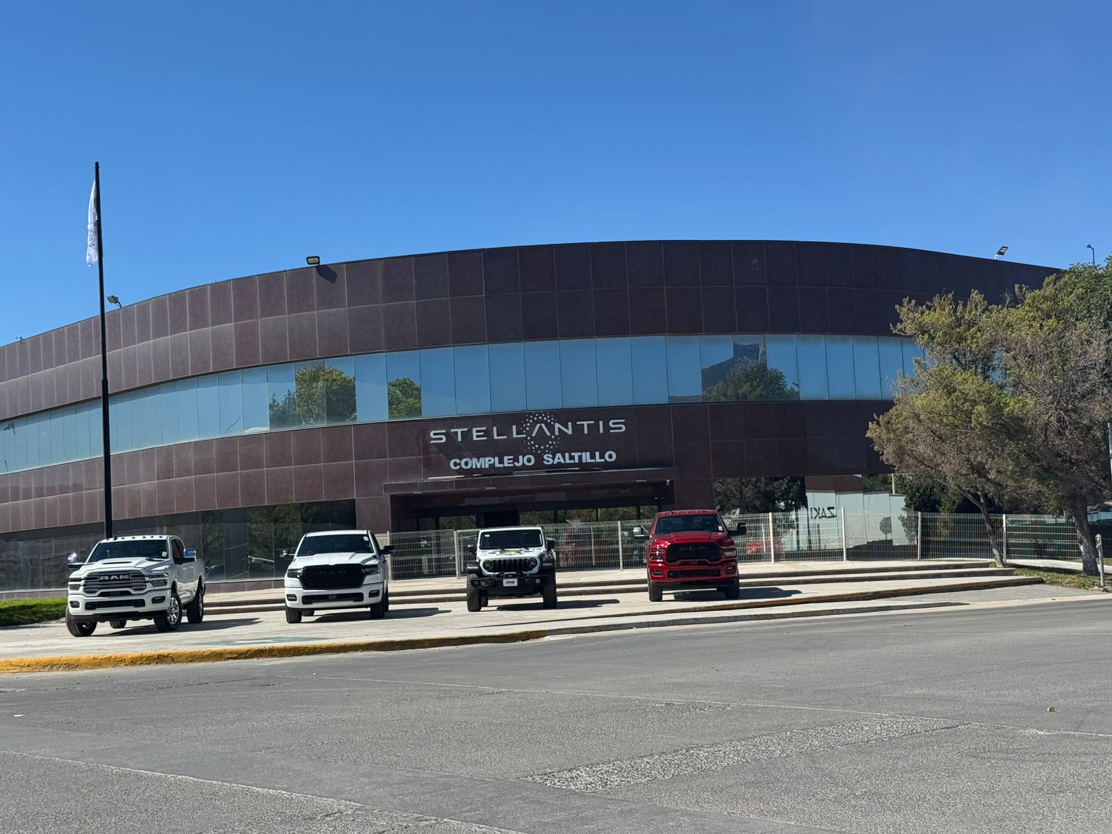 4d83edf1-ce01-41df-a11c-6d2e9de93e13.jfif