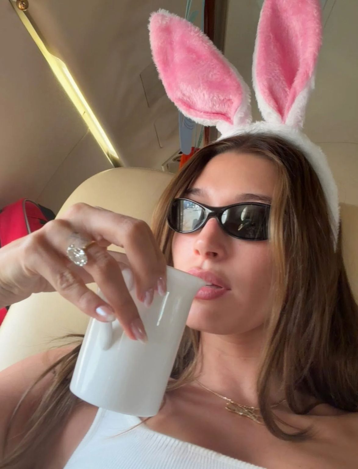 6. Hailey Bieber.jpg