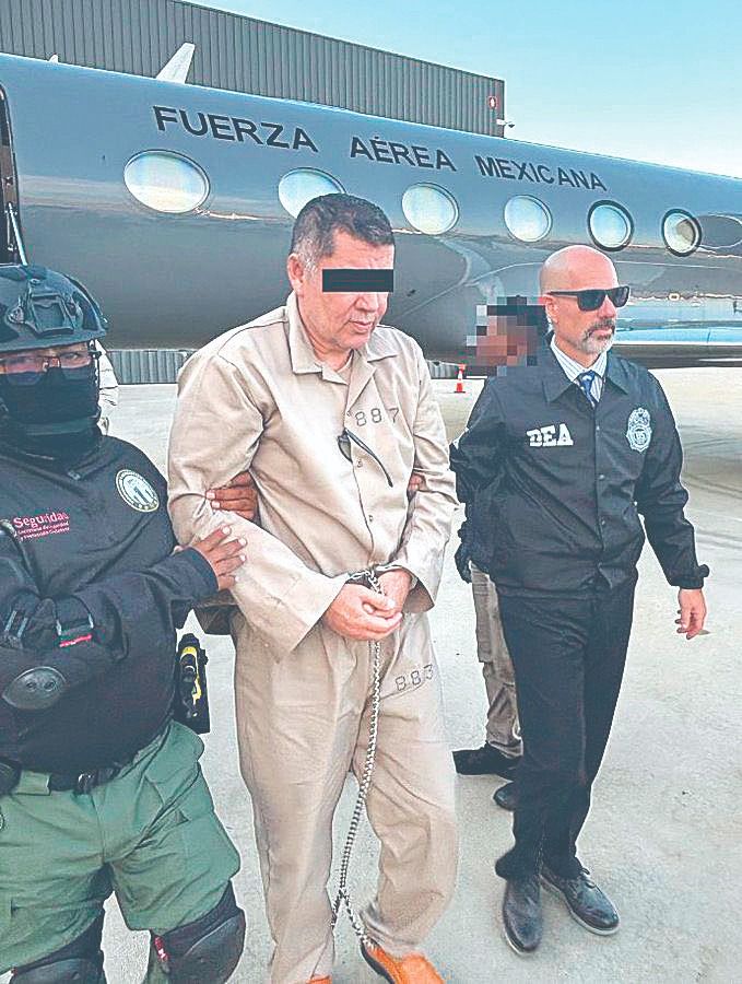 Abigael González Valencia.jpeg