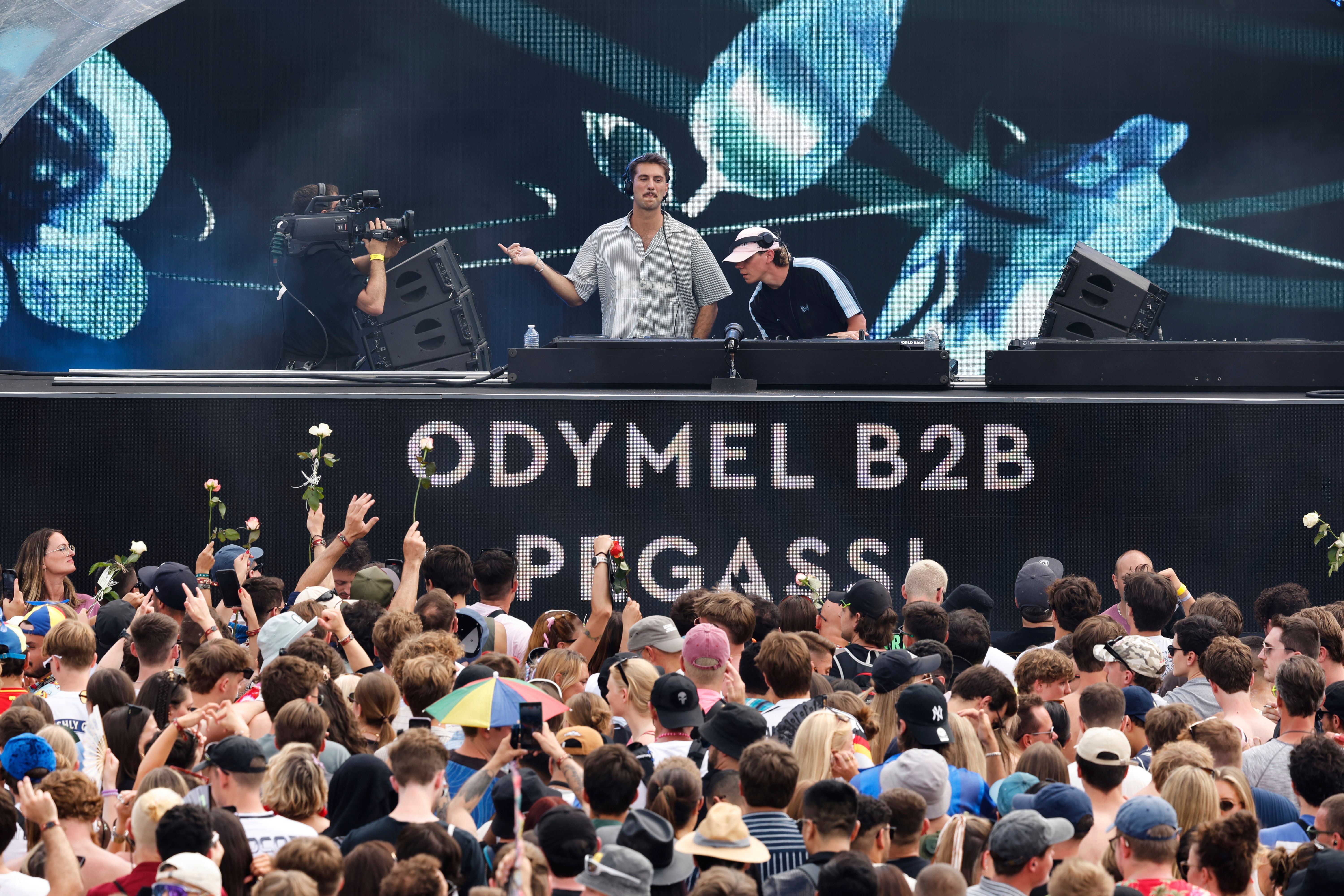 Abre Tomorrowland tras incendio que destruyó escenario principal