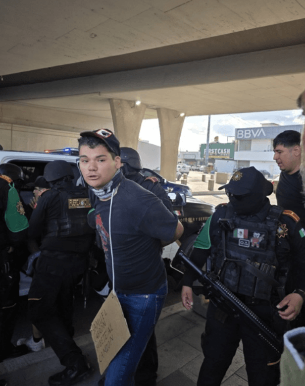 'Activista' que protestaba por alzas de transporte cuenta con historial criminal