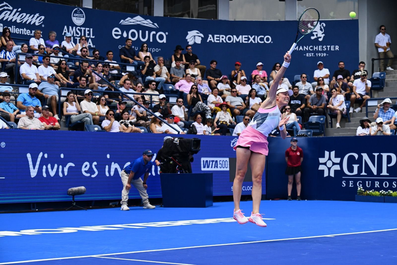 Alexandrova y Shnaider disputarán el título en Monterrey