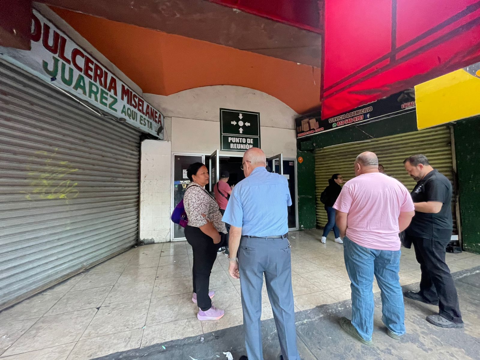 Amanece Mercado Juárez sin energía eléctrica tras incendio