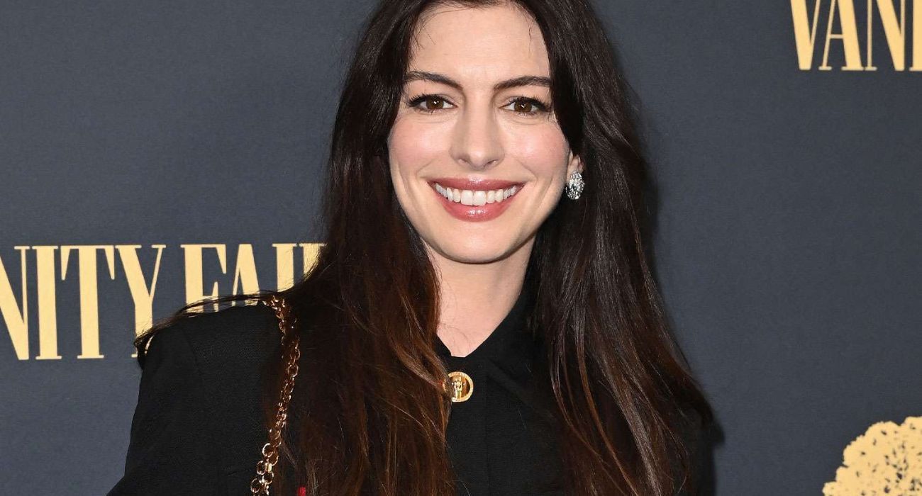  Anne Hathaway 