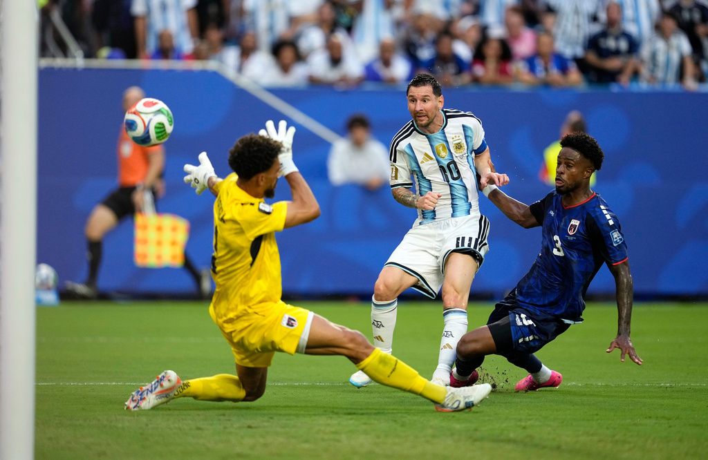 Argentina Messi AP