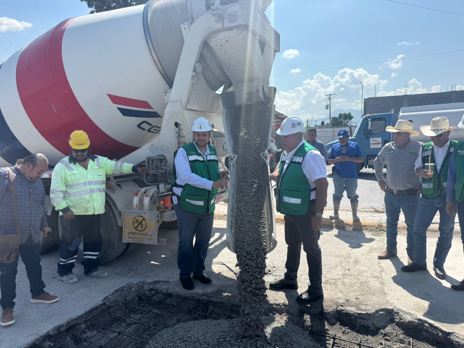 Arranca programa de concreto hidráulico en vialidades críticas de Ramos Arizpe