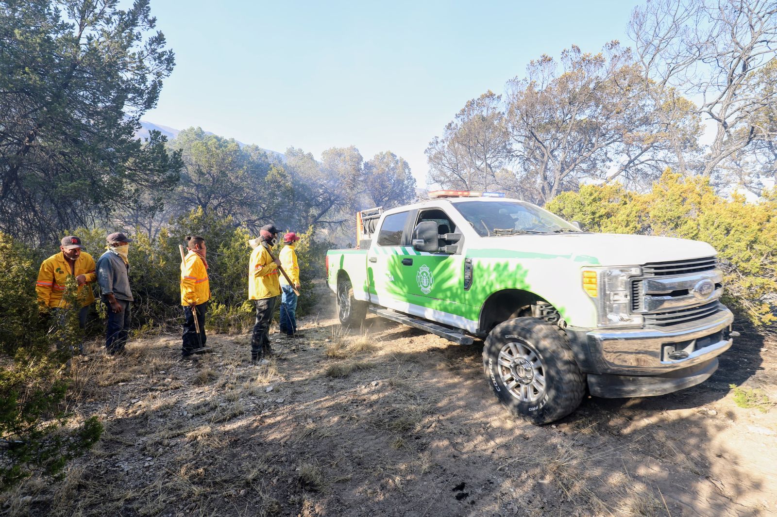 Arteaga cierra 2025 con incendio forestal casi sofocado.jpg