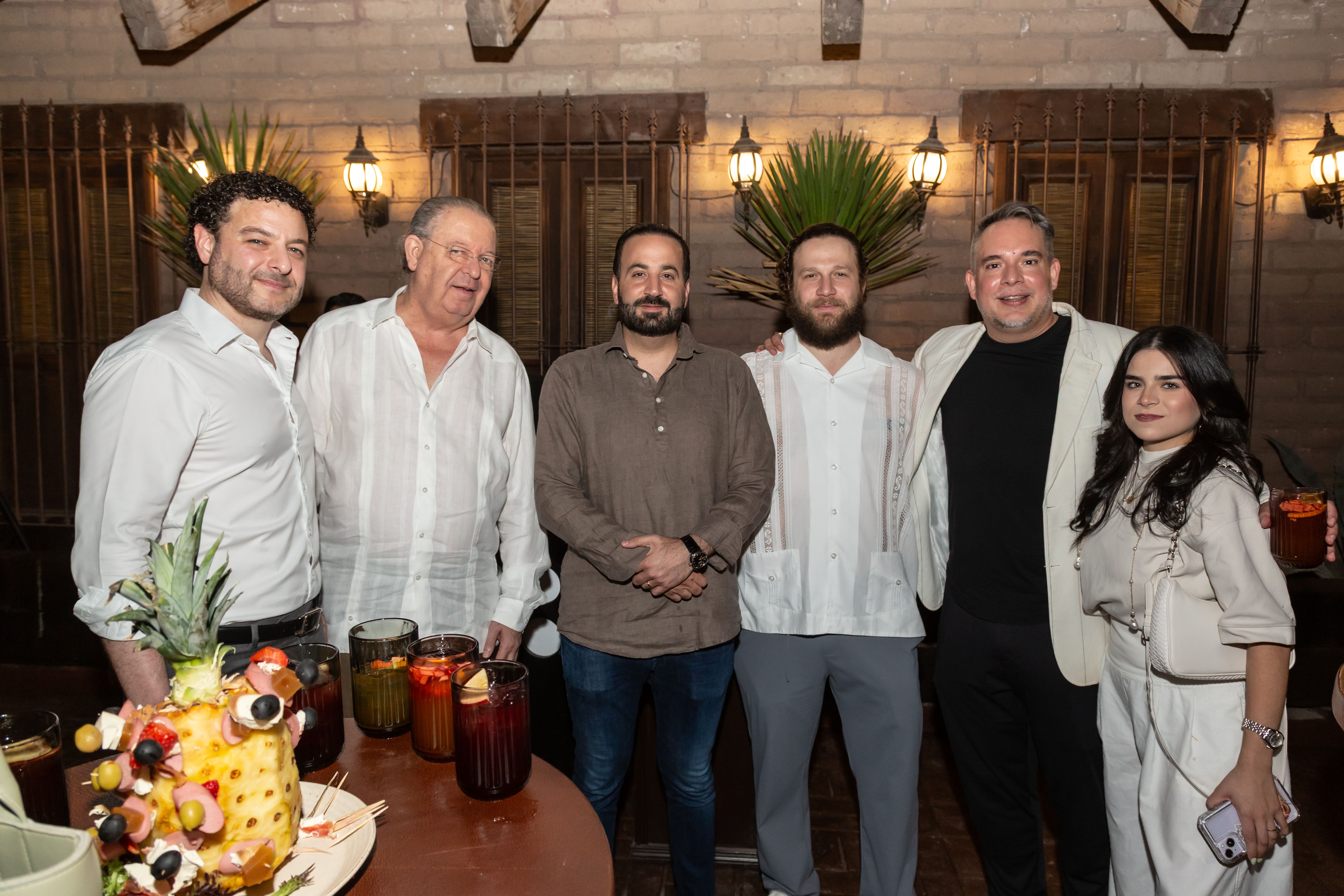 Arturo Quintero, Arturo Quintero, Mauricio Farah, Max Ferández, Daniel Ozuna y Roberta Martínez 2.jpg