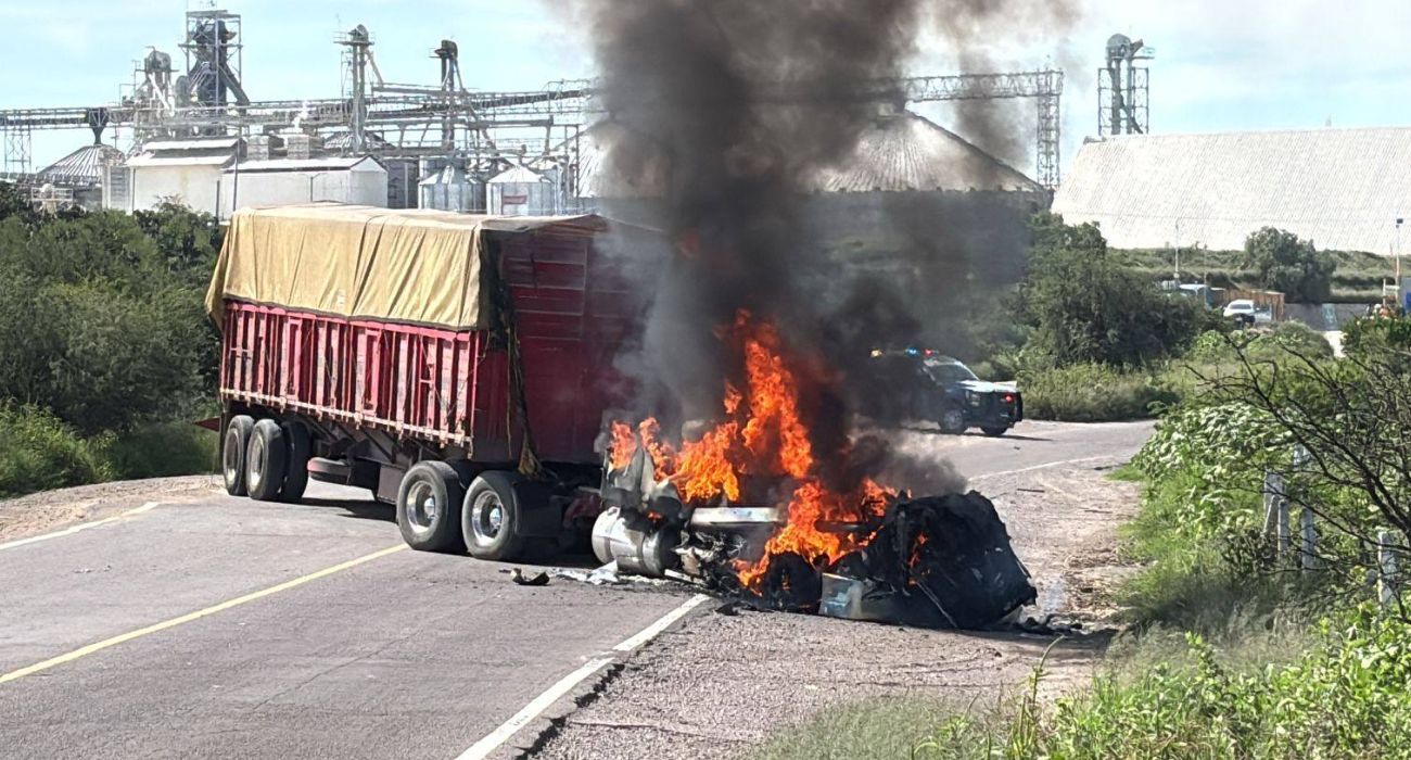 Atacan tiendas y bloquean carreteras en Aguascalientes