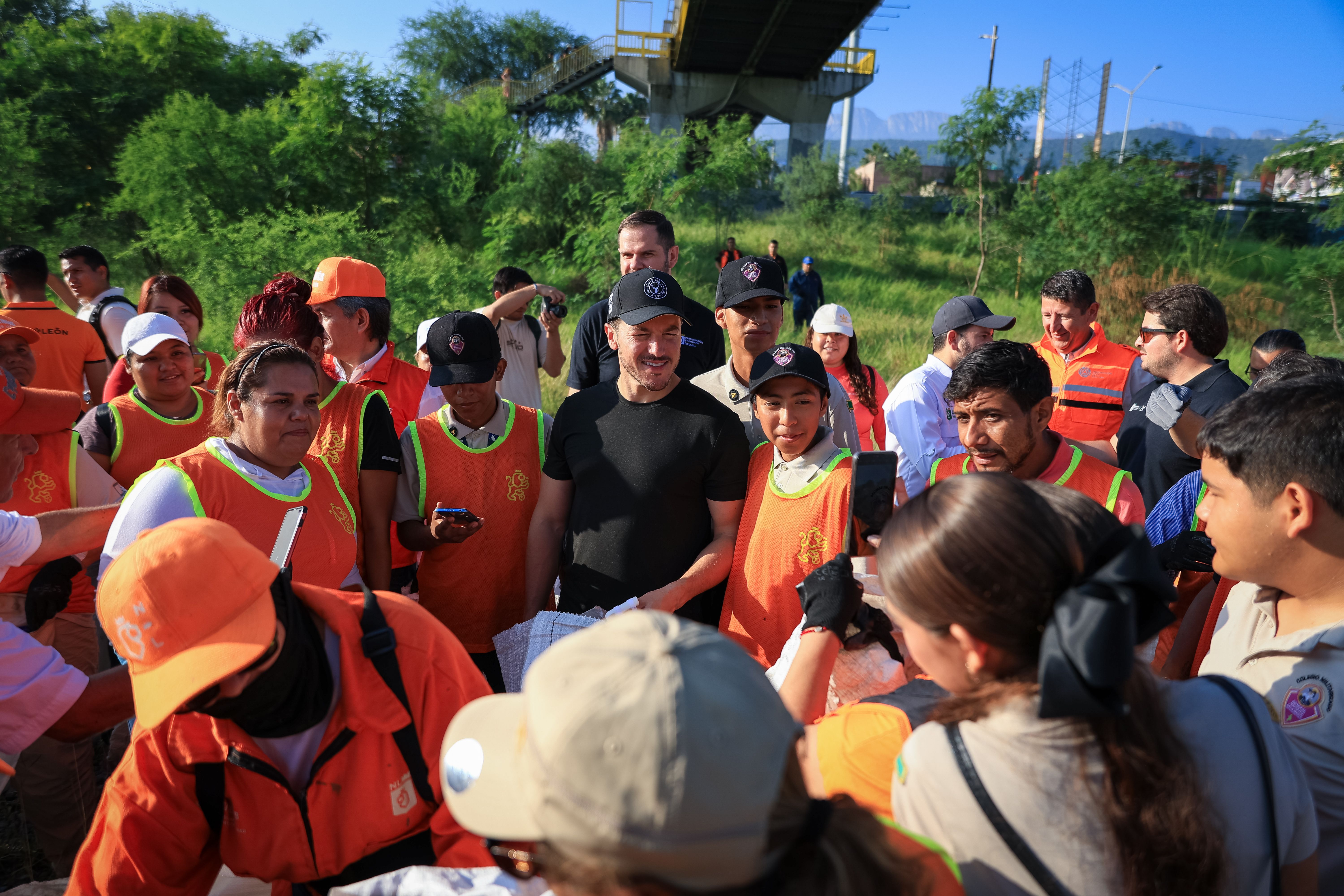 CERO TOLERANCIA A QUIEN TIRE BASURA EN RÍO; SAMUEL GARCÍA 02.JPG