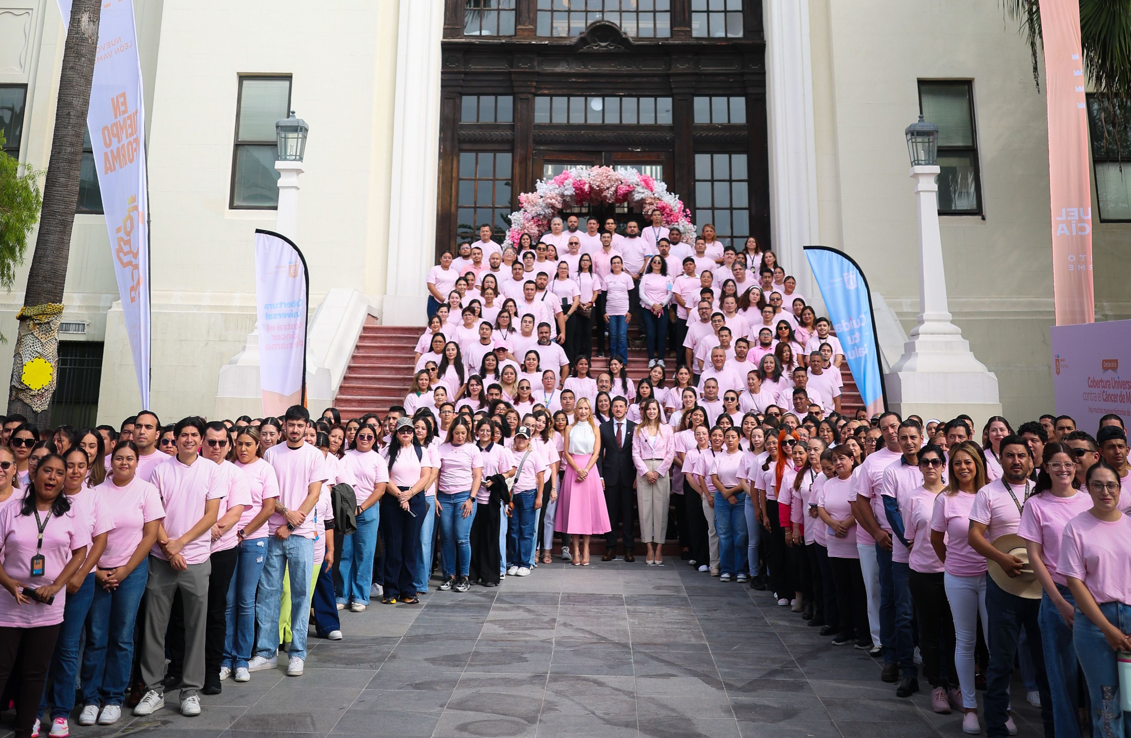 CONMEMORAN LUCHA CONTRA CÁNCER DE MAMA; DESTACAN EL MEJOR SISTEMA DE SALUD EN NUEVO LEÓN 07.JPG