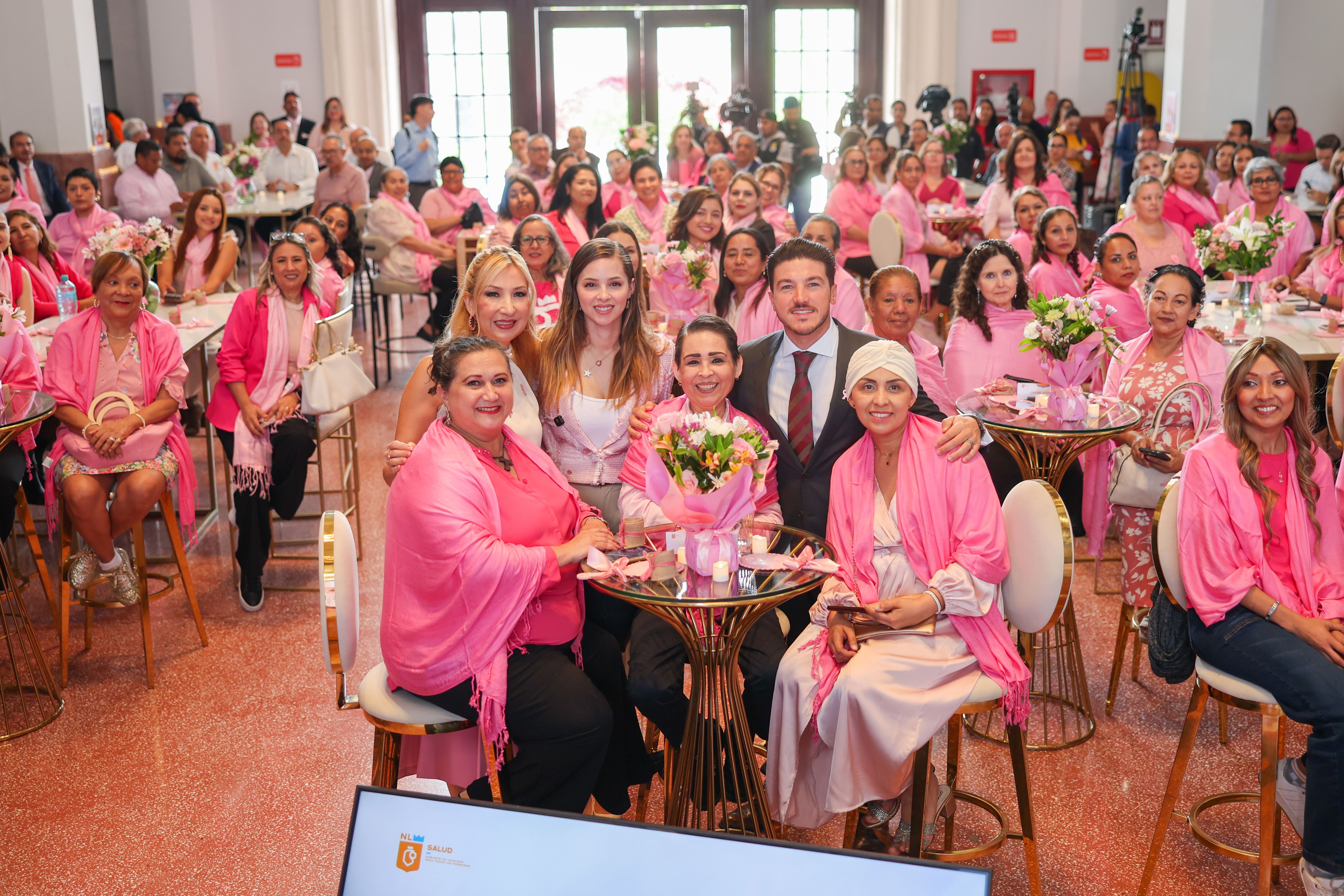 CONMEMORAN LUCHA CONTRA C_NCER DE MAMA; DESTACAN EL MEJOR SISTEMA DE SALUD EN NUEVO LE_N 01.JPG