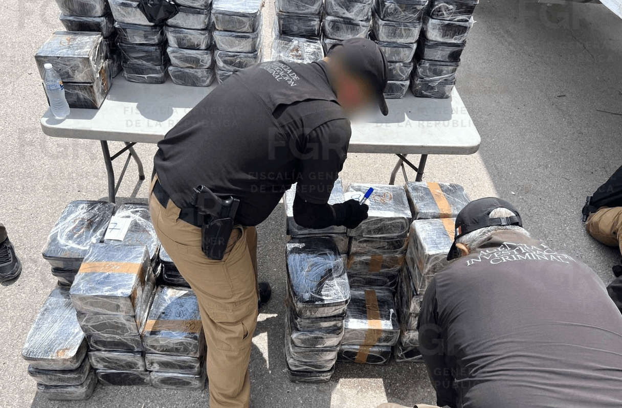 incautan-916-kilos-metanfetamina-oculta-entre-jicamas.jpg