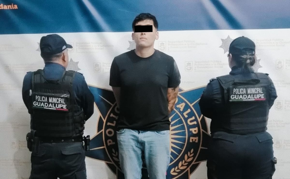 Capturan a hombre armado al conducir un auto robado por Guadalupe.jpg