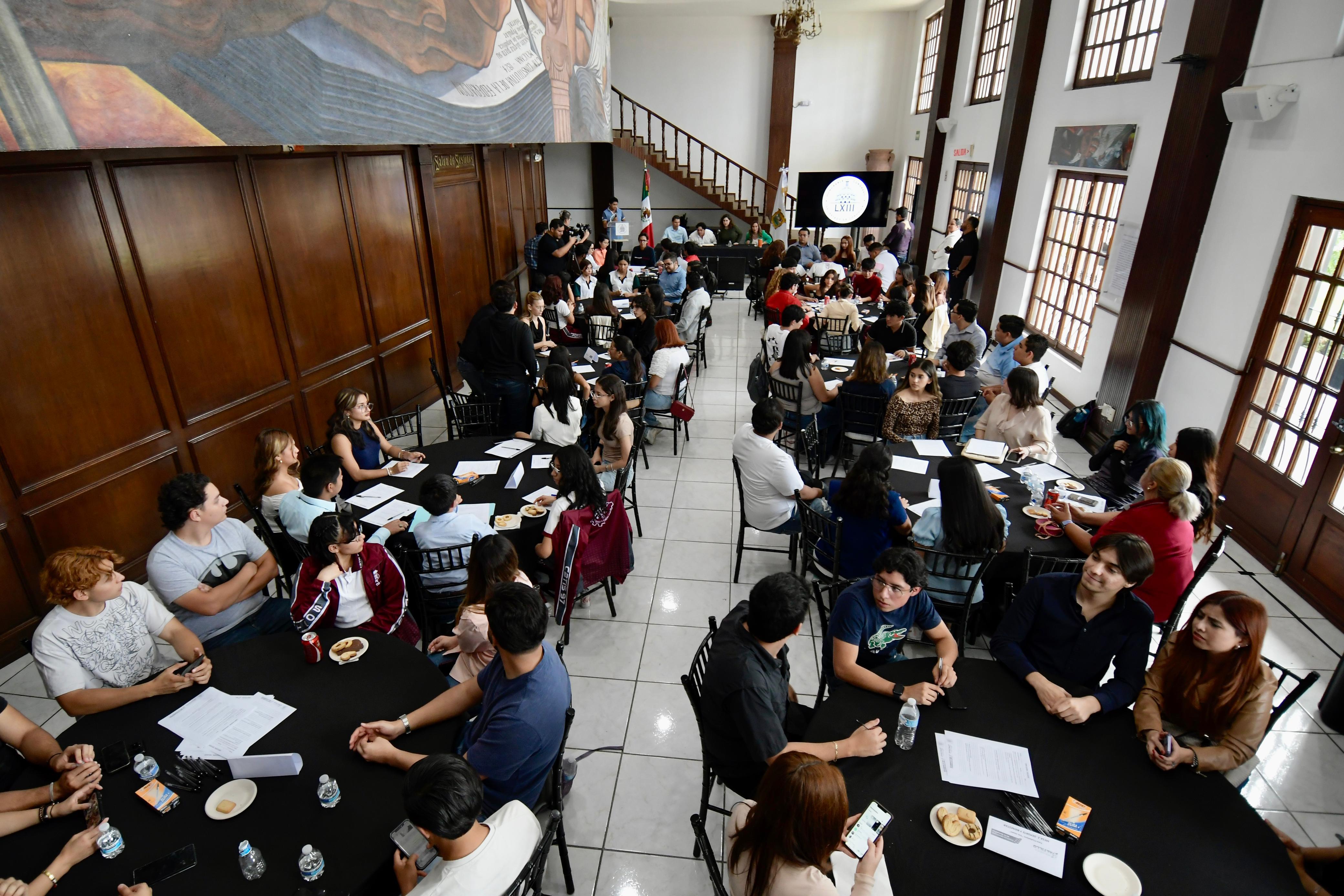 Celebra Congreso de Coahuila el Foro 'Voz Joven'