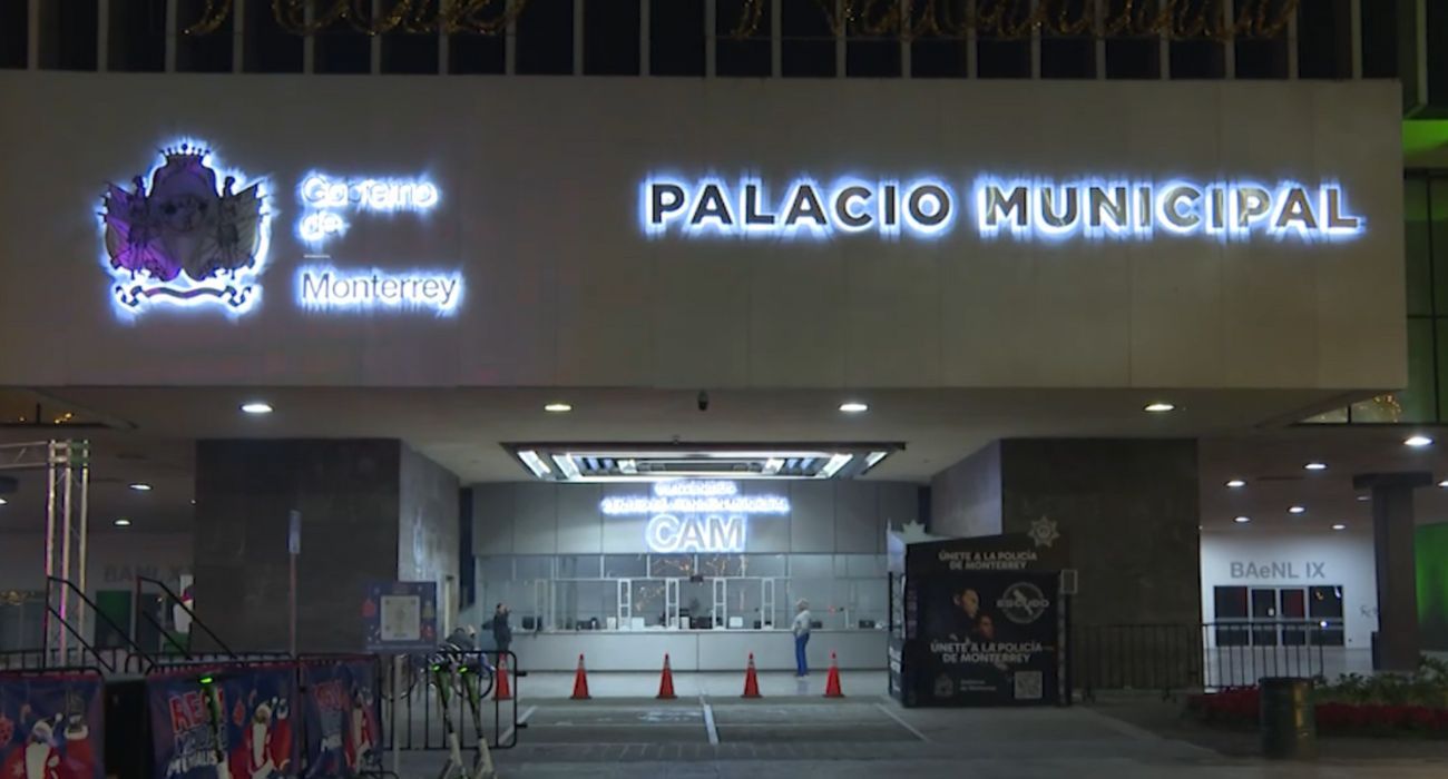 Ciudadanos acuden desde temprana hora a pagar impuesto predial.jpg