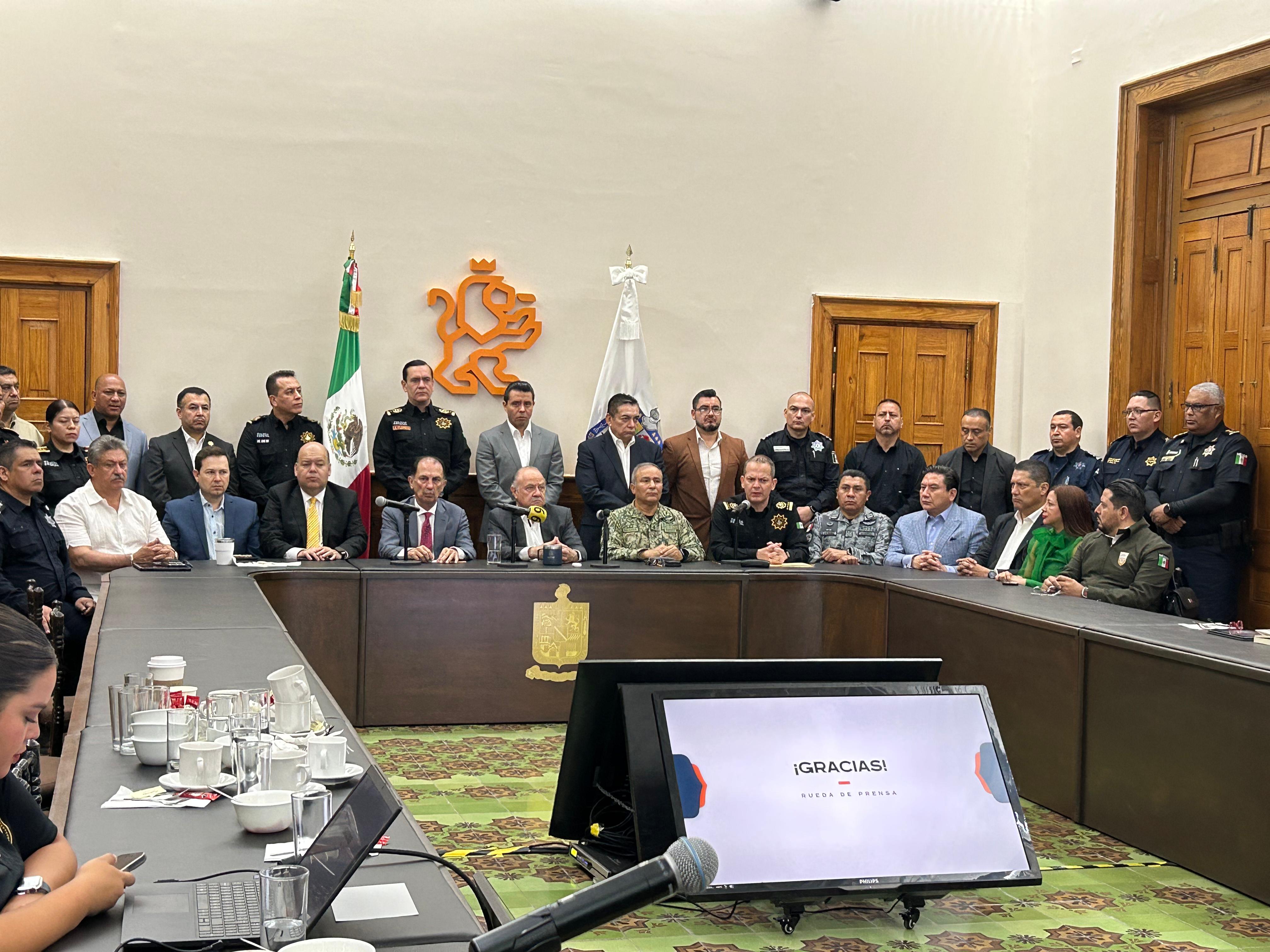 Confirman un abatido y aseguramiento de vehículos y armas tras enfrentamiento en Vallecillo