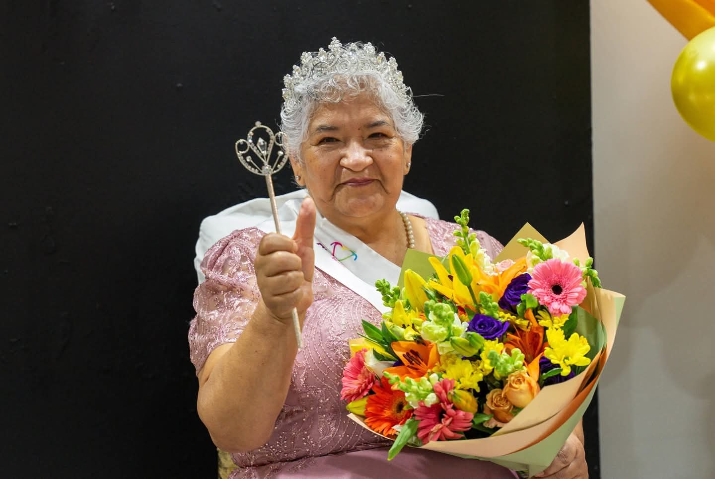 Coronan a la señora Margarita como Reina del DIF Saltillo 2025