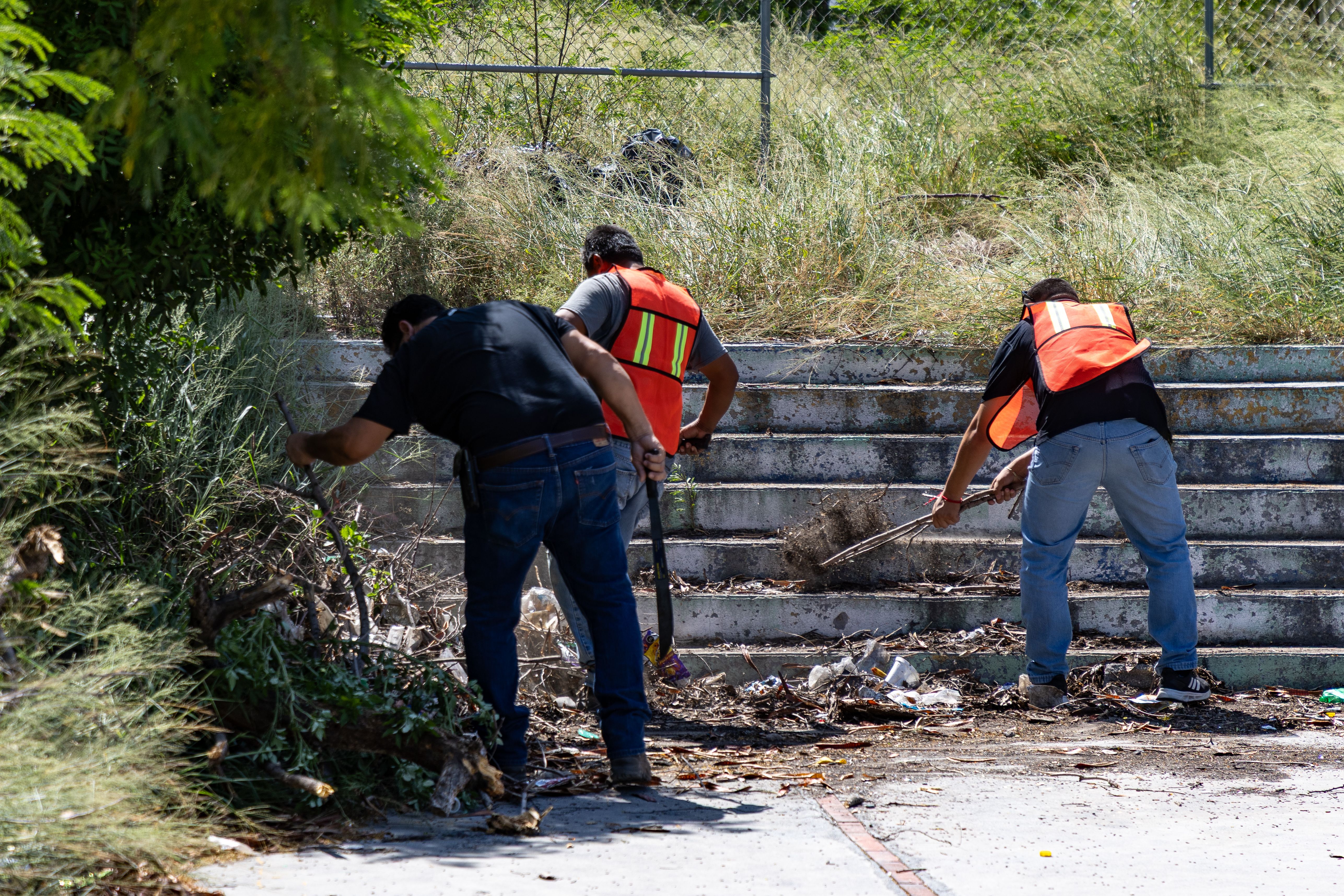 DESTINA GOBERNADOR 2 MIL MDP A ESCUELAS Y PROMETE REGRESAR EN 15 DÍAS PARA ENTREGAR  OBRAS 06.JPG