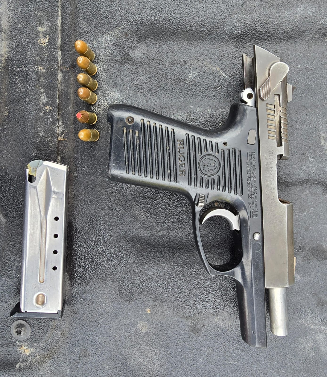 Detenido por robo con arma de fuego en tienda de conveniencia