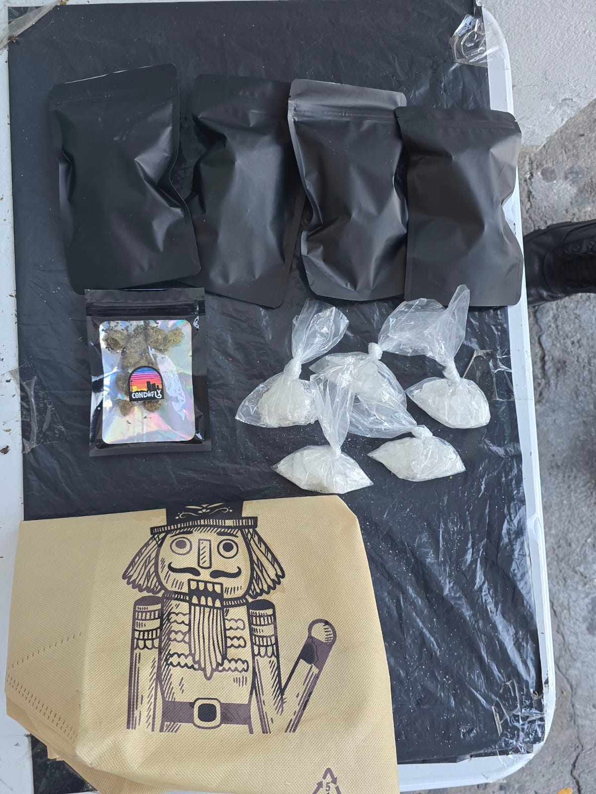 Detienen a cuatro narcomenudistas en Guadalupe