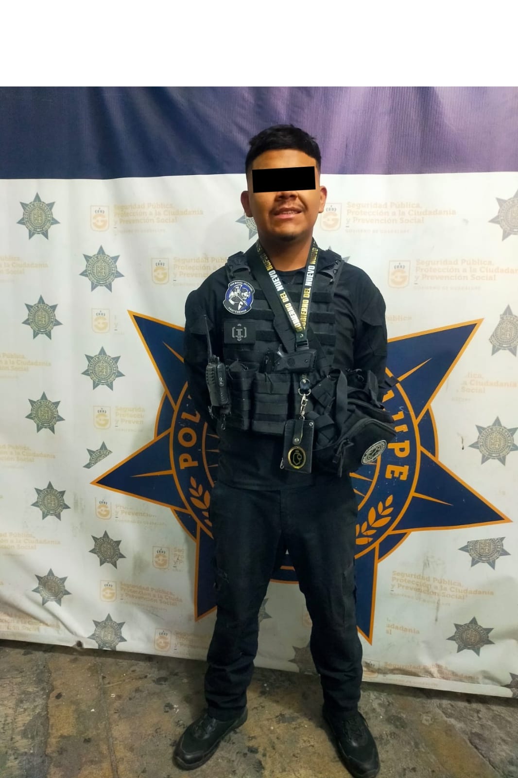 Detienen a falso policía con equipo táctico en Guadalupe