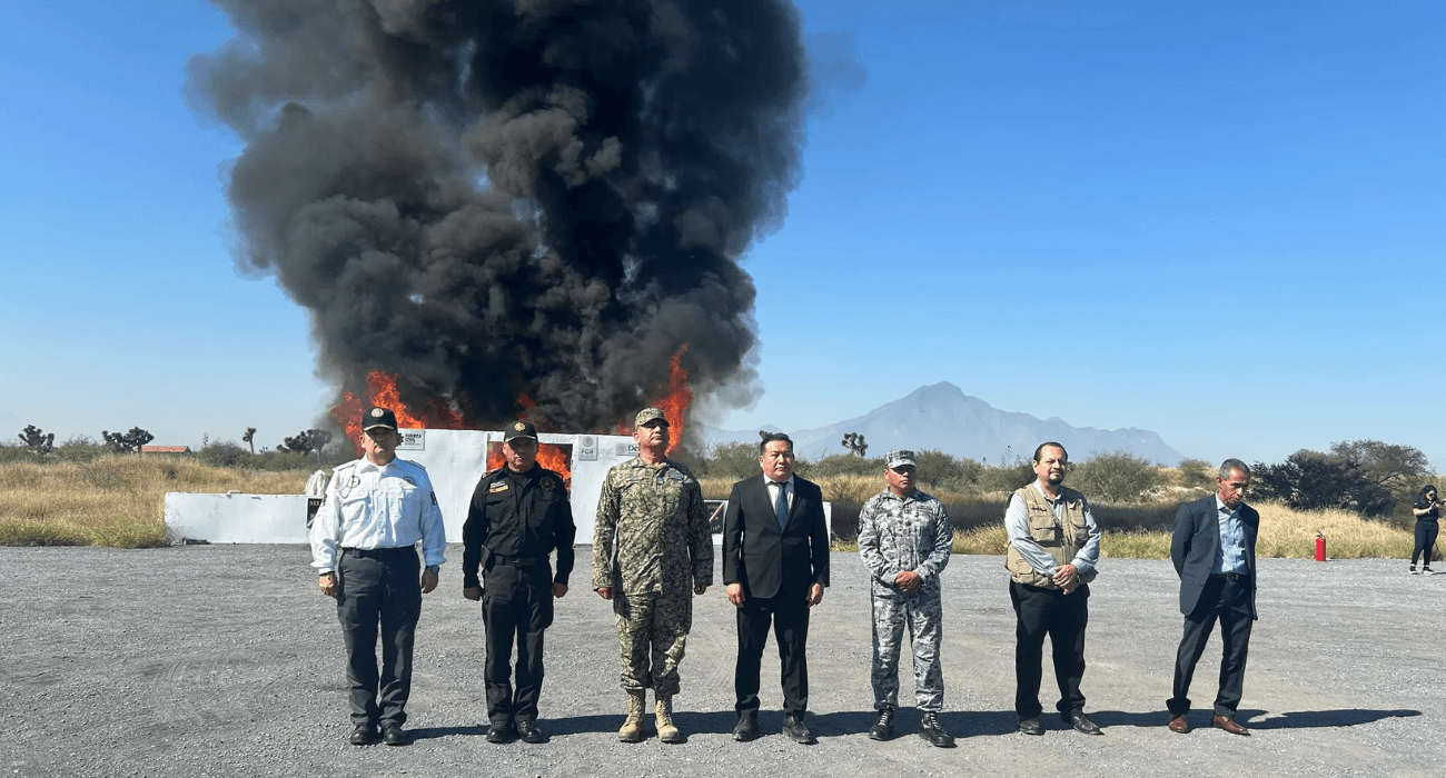 EH UNA FOTO - 2025-11-14T124956.196.png