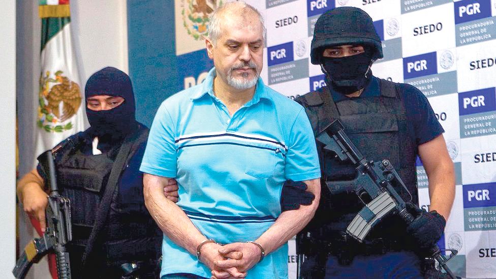 Eduardo Arellano fe╠ülix.jpg