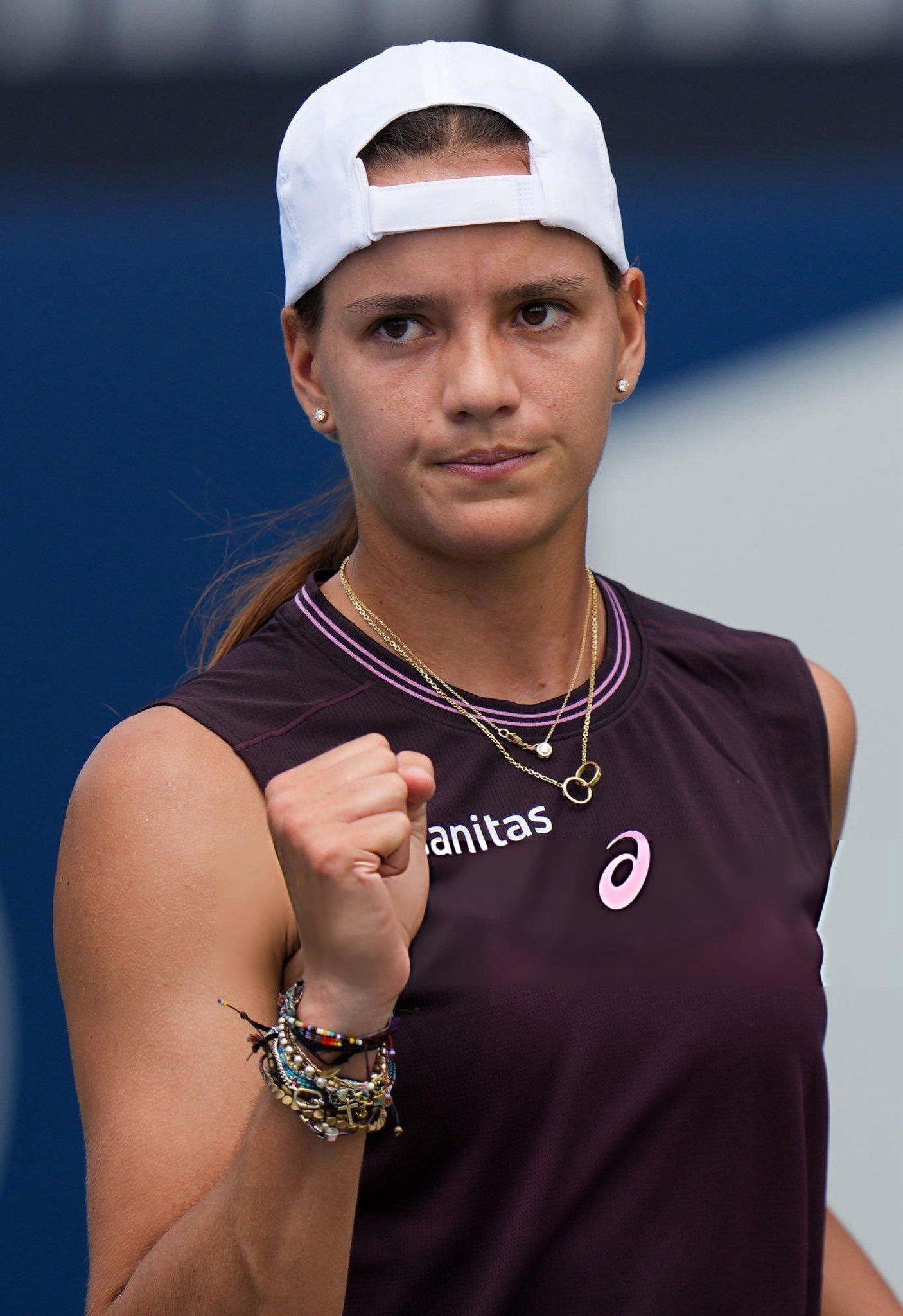  Emiliana Arango 