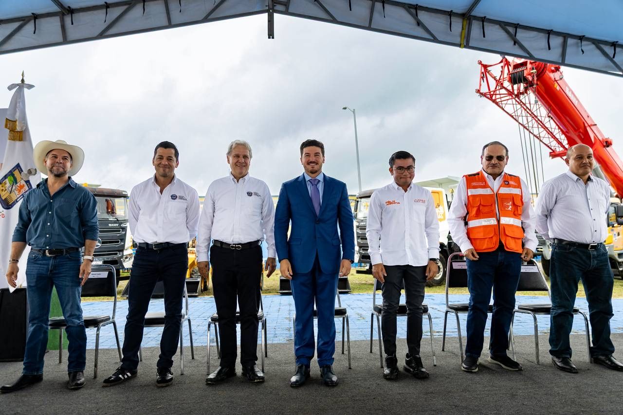 Entrega Samuel 165 unidades para eficiencia de agua y drenaje