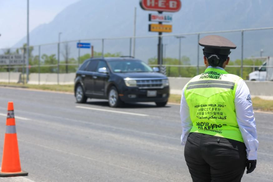 Exceden hasta en 75% límite de velocidad en Carretera Nacional