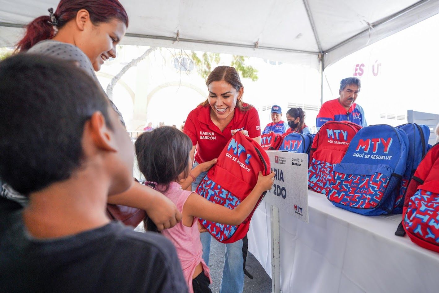 Extienden hasta ultimo de mes programa 'Útiles' de Monterrey