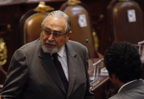 FGR acusa a María Amparo Casar por fraude a Pemex.png