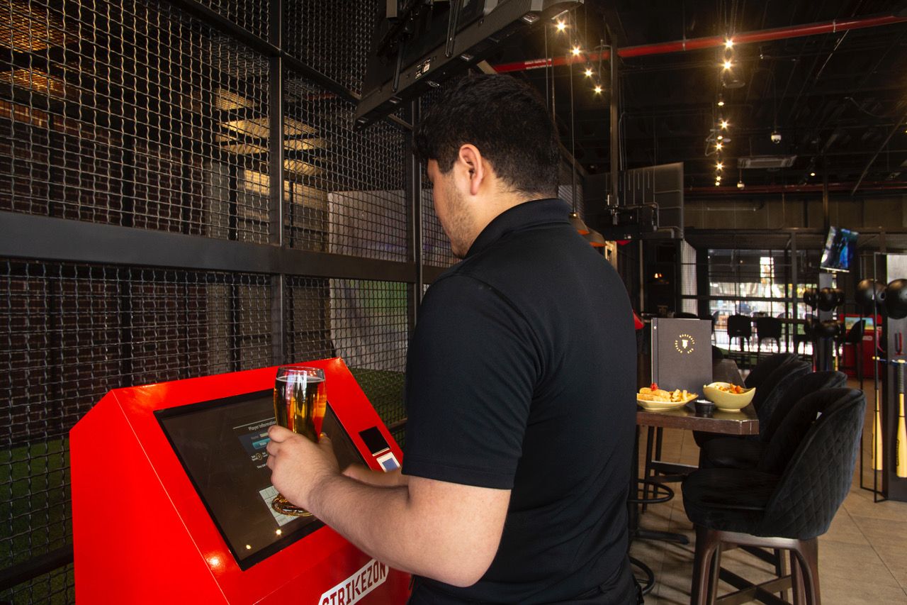 FOTO 2 El viaje al estadio desde tu mesa; descubre la experiencia única de Batbox.jpeg