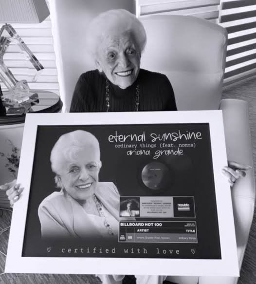 Fallece la reconocida 'Nonna', abuelita de Ariana Grande