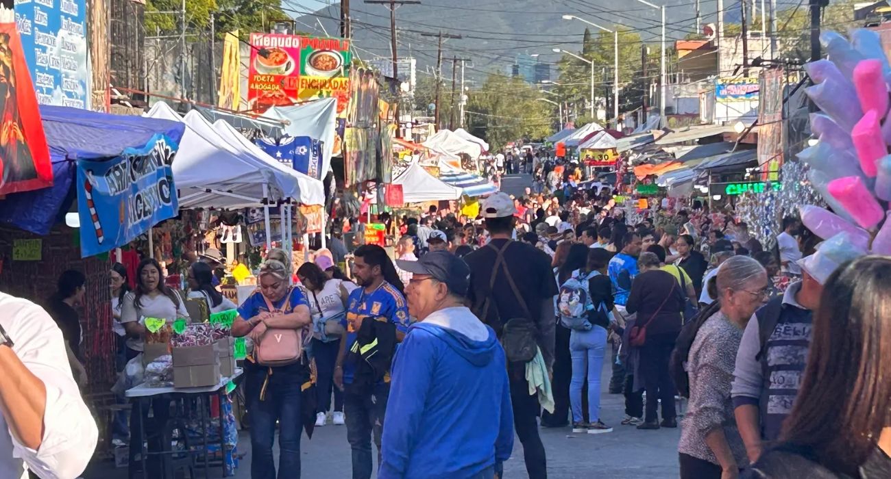 Feligreses comienzan a congregarse en la Basílica de Guadalupe (1).jpg