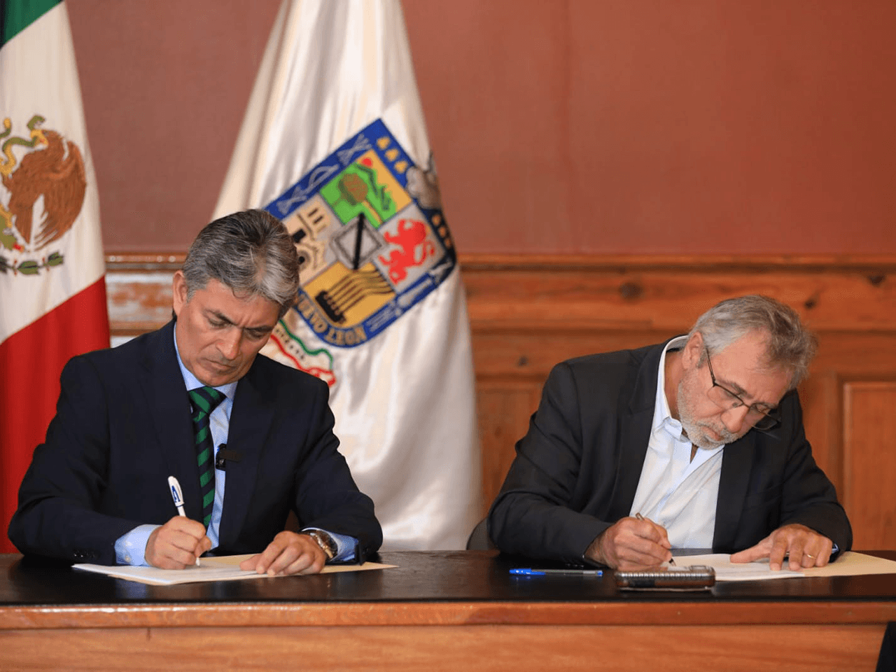 Formaliza NL y Francia convenio para intercambio educativo