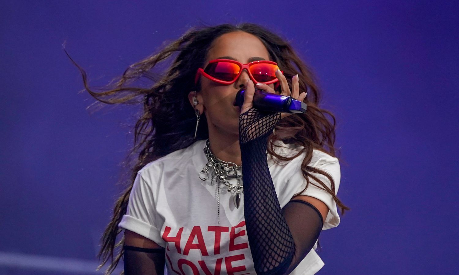 anitta-cantara-en-medio-tiempo-de-primer-partido-de-nfl-en-brasil
