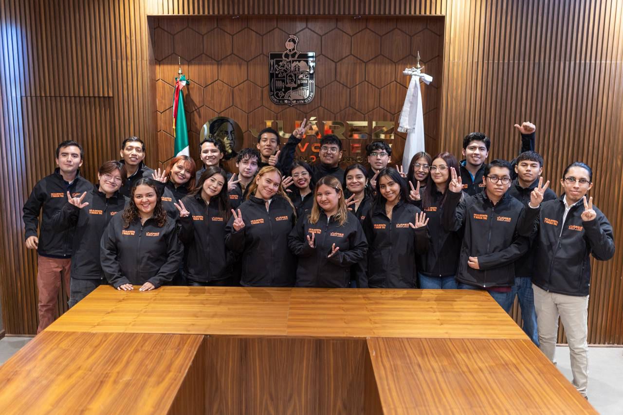 Foto 5-Juárez hace historia al enviar a 40 jóvenes a capacitación en la NASA.jpeg