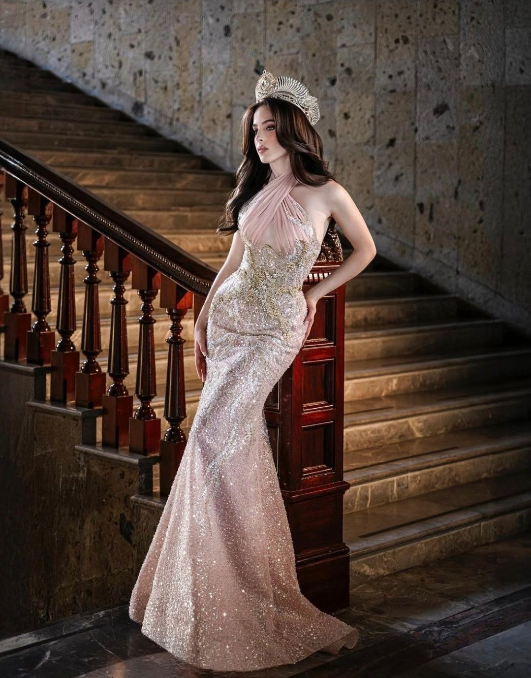 G0x68UsXgAAF0ZA.jfif