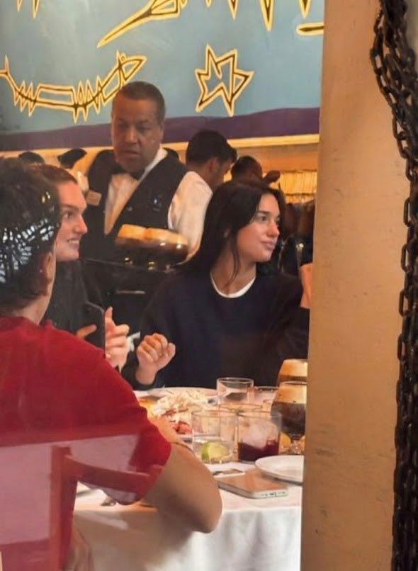 G6-UG6hW0AAiaA4.jfif