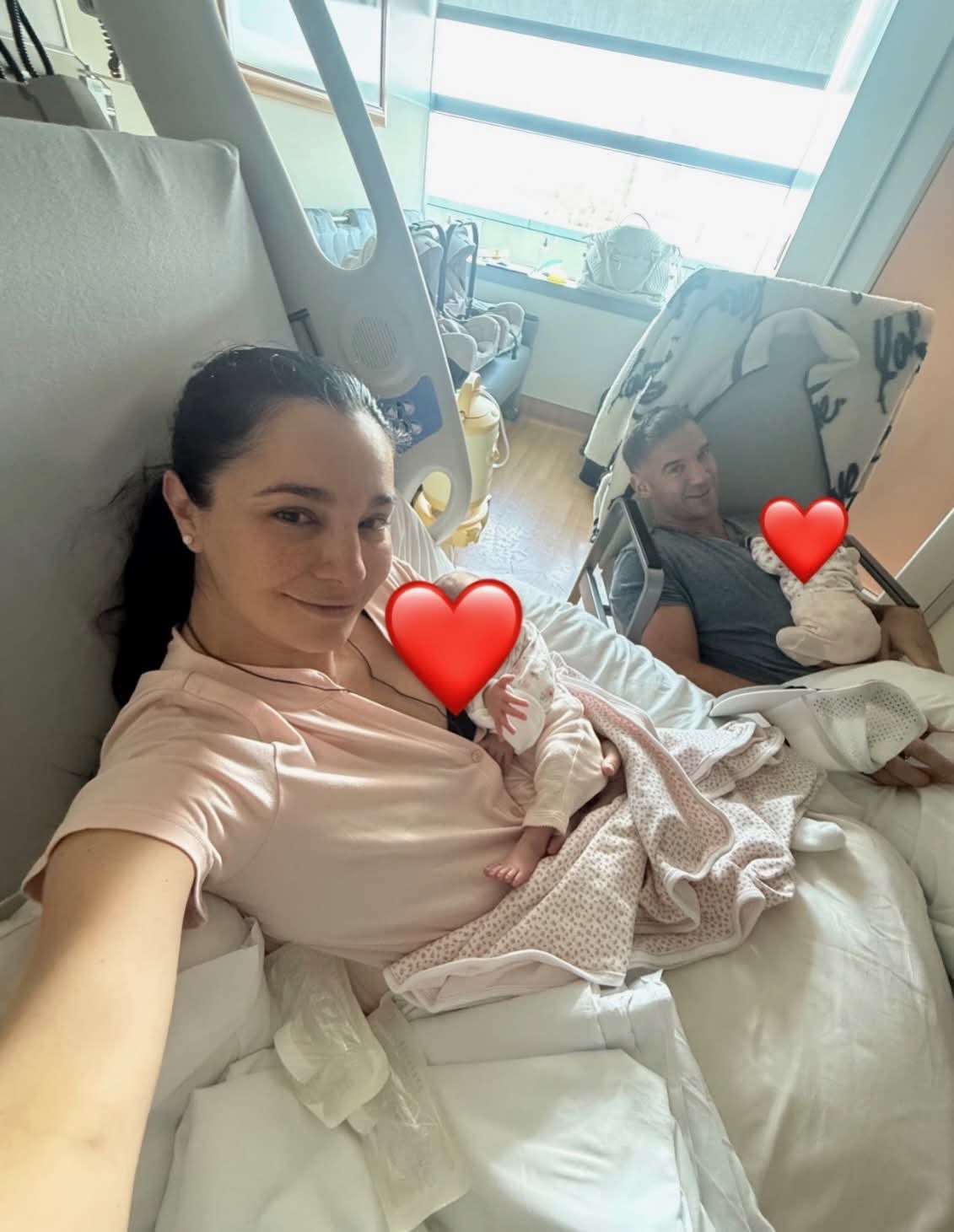 G8T6gA4W4AQf-Za.jfif