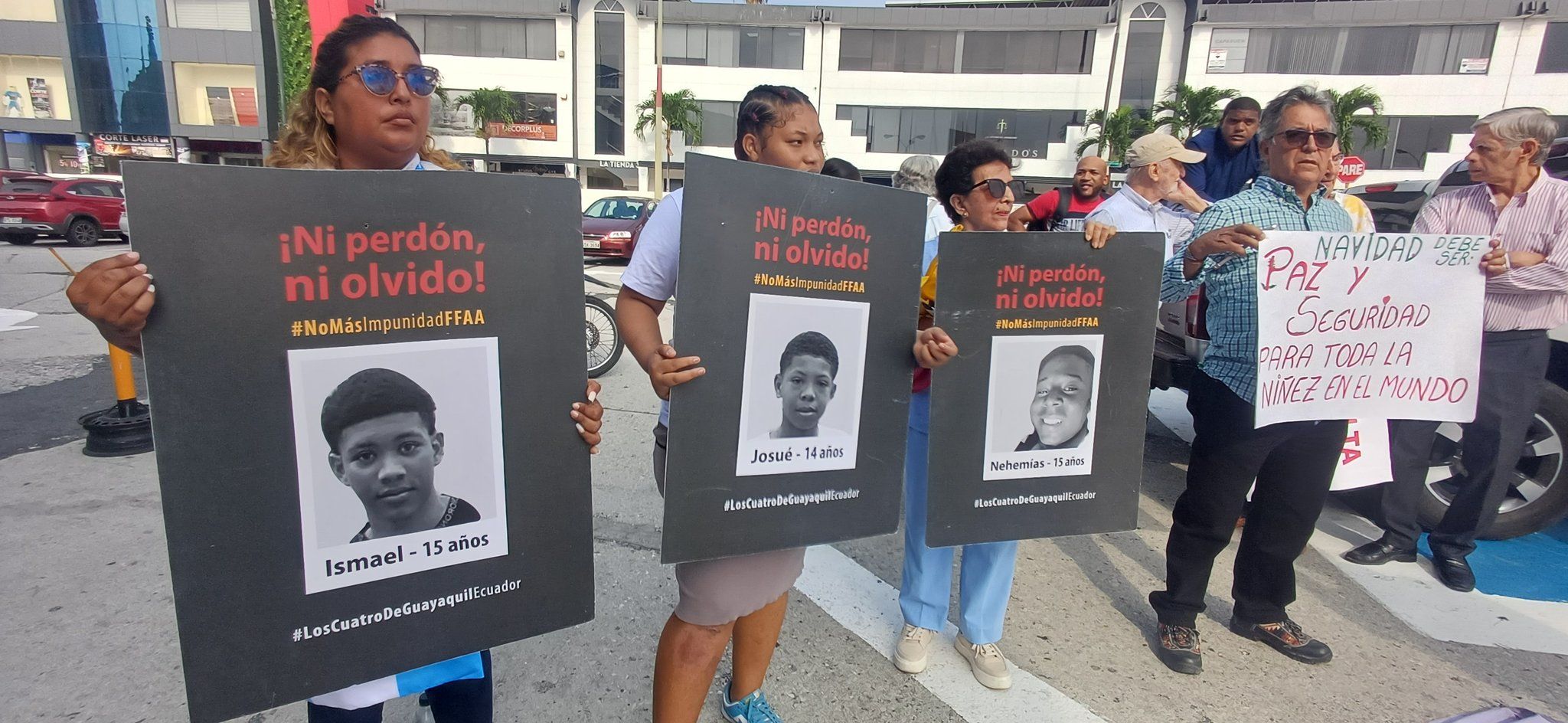 G8x1S7yWsAAlWlA.jfif