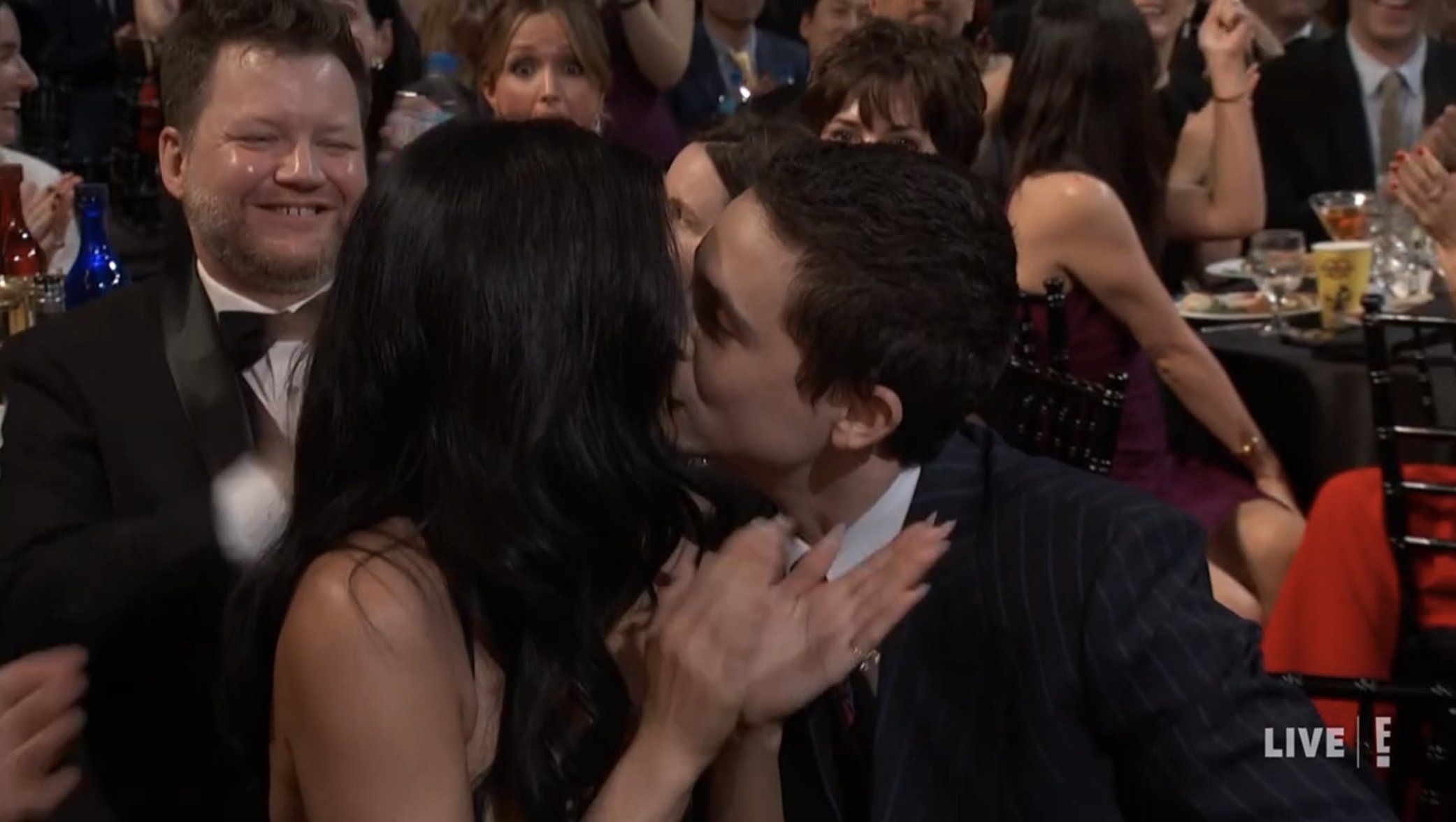 G93goR7WoAEVlr6.jfif